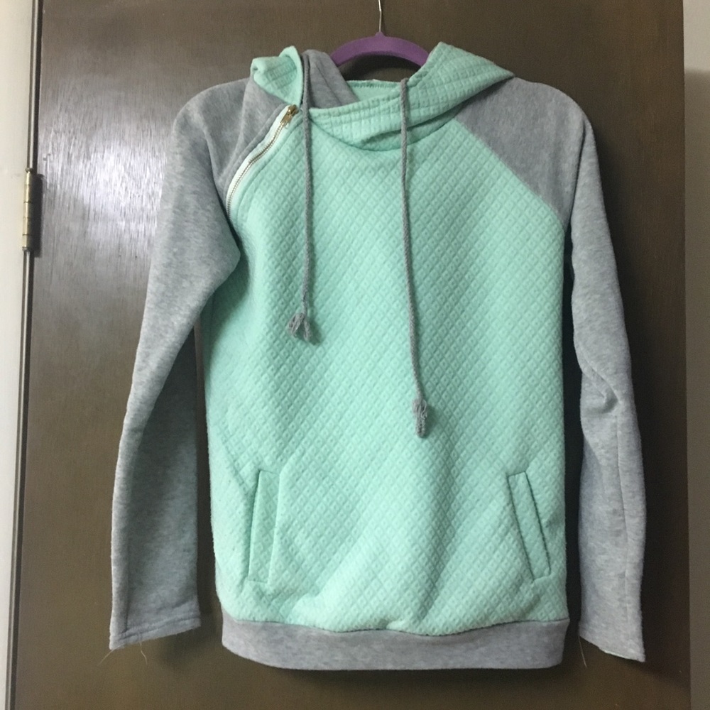 Double Hooded Sweatshirt in Quilted Teal